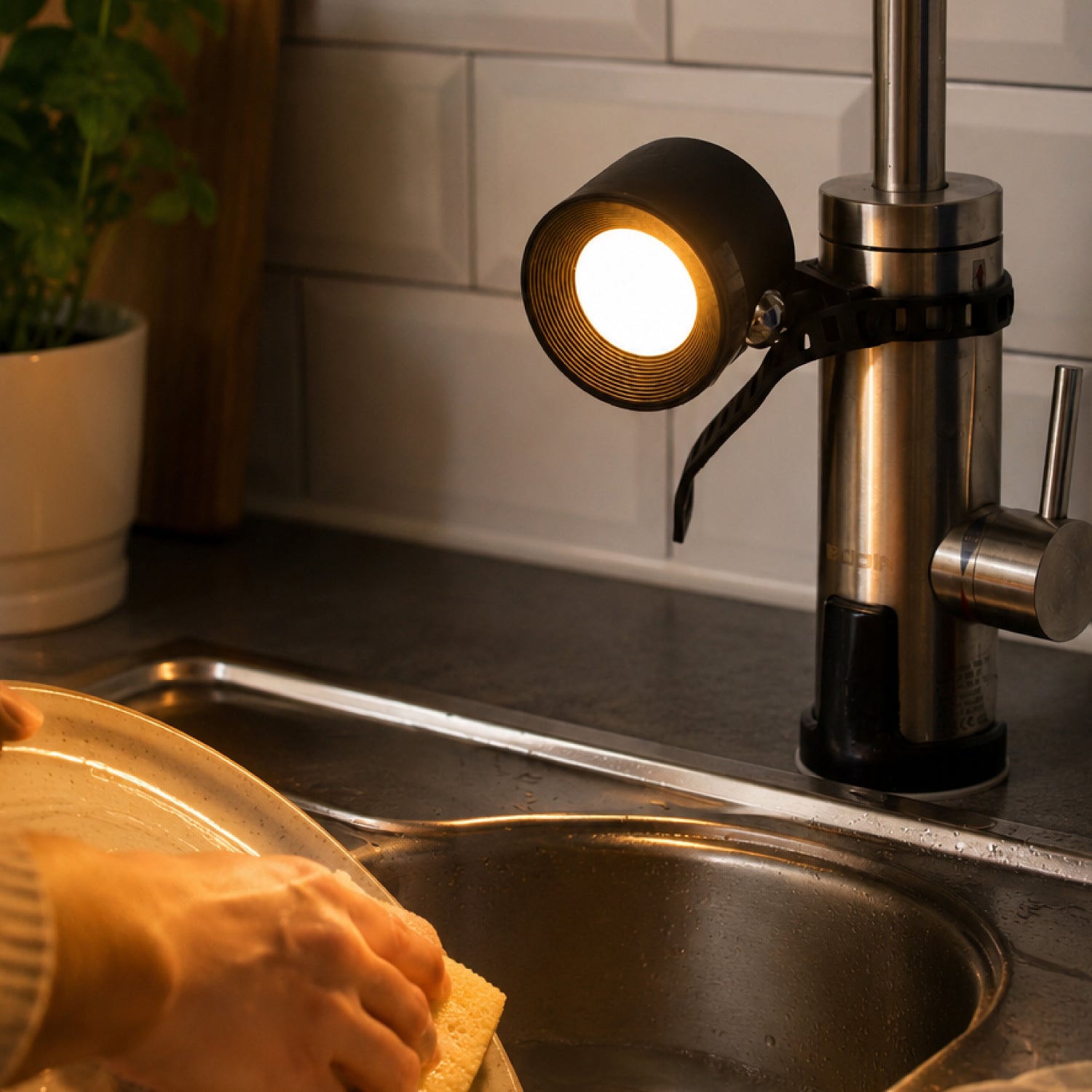 Collare ad anello con testa a sfera per lampade magnetiche SPOTY