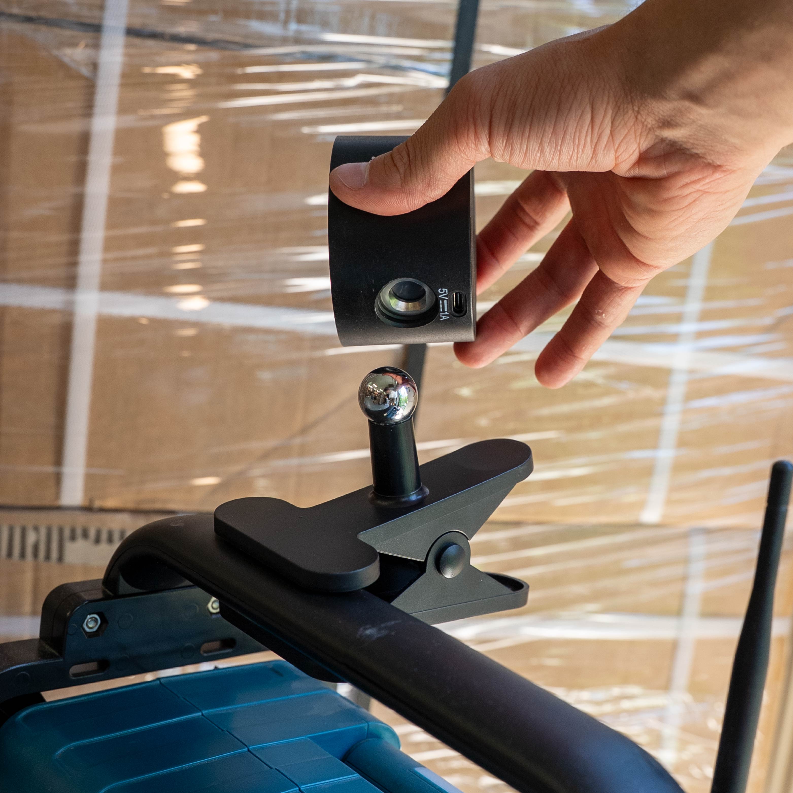 Pince à tête sphérique pour lampes magnétiques SPOTY