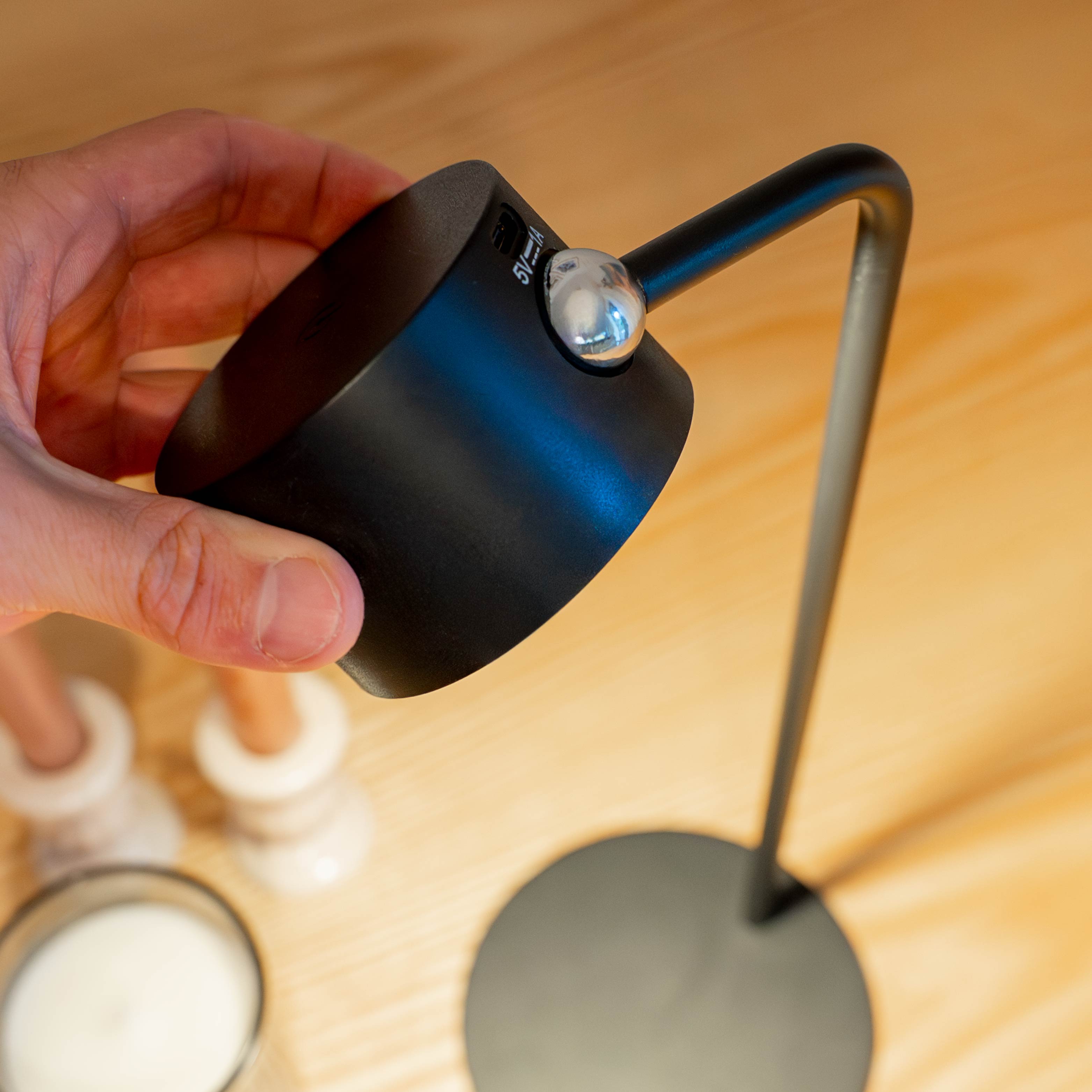 Pied de table à tête sphérique pour lampes magnétiques SPOTY