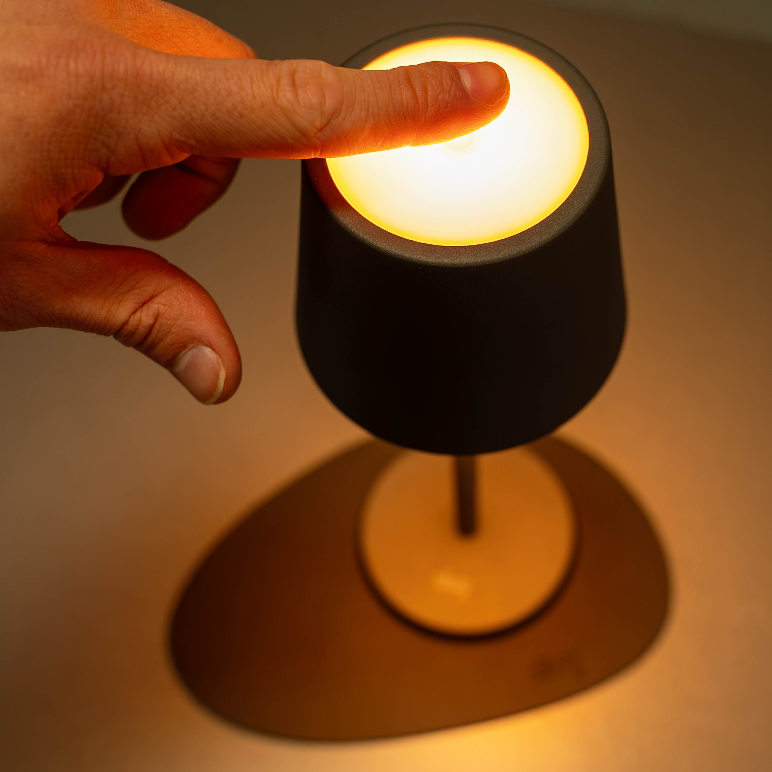 Lampada magnetica L GRIGIA incl. tovaglietta