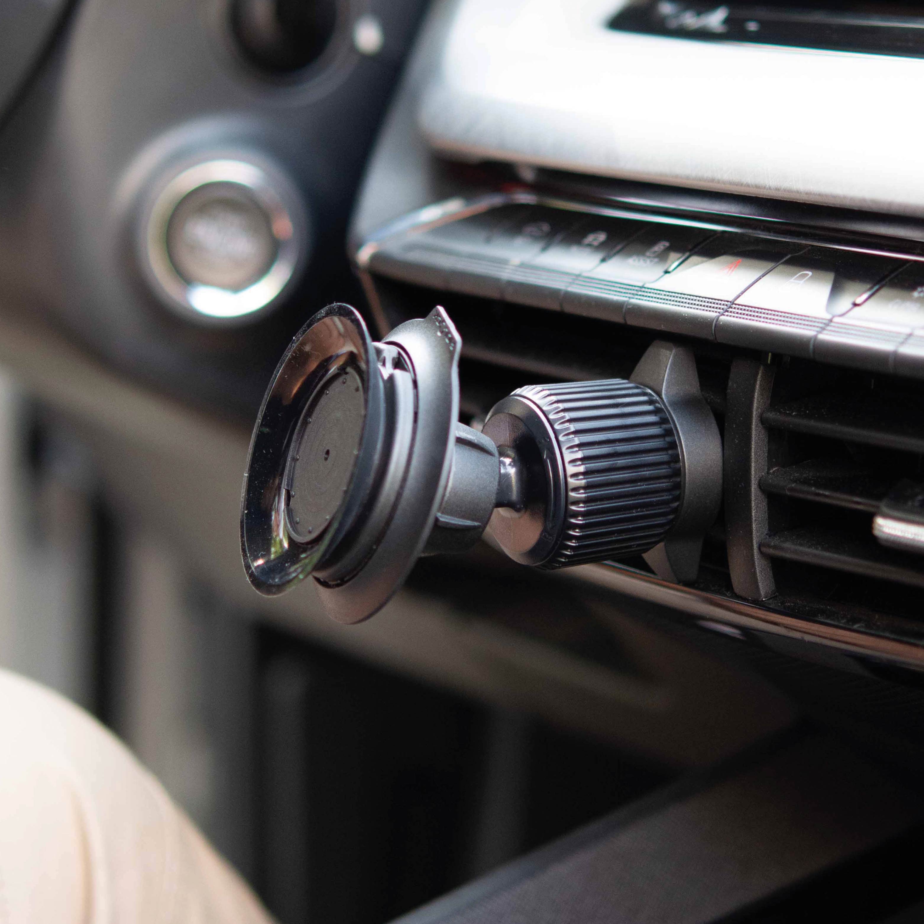 Support portable MAGNET-VIDE-UNIVERSAL pour grille d'aération de voiture incl. patch MAGNET-VIDE