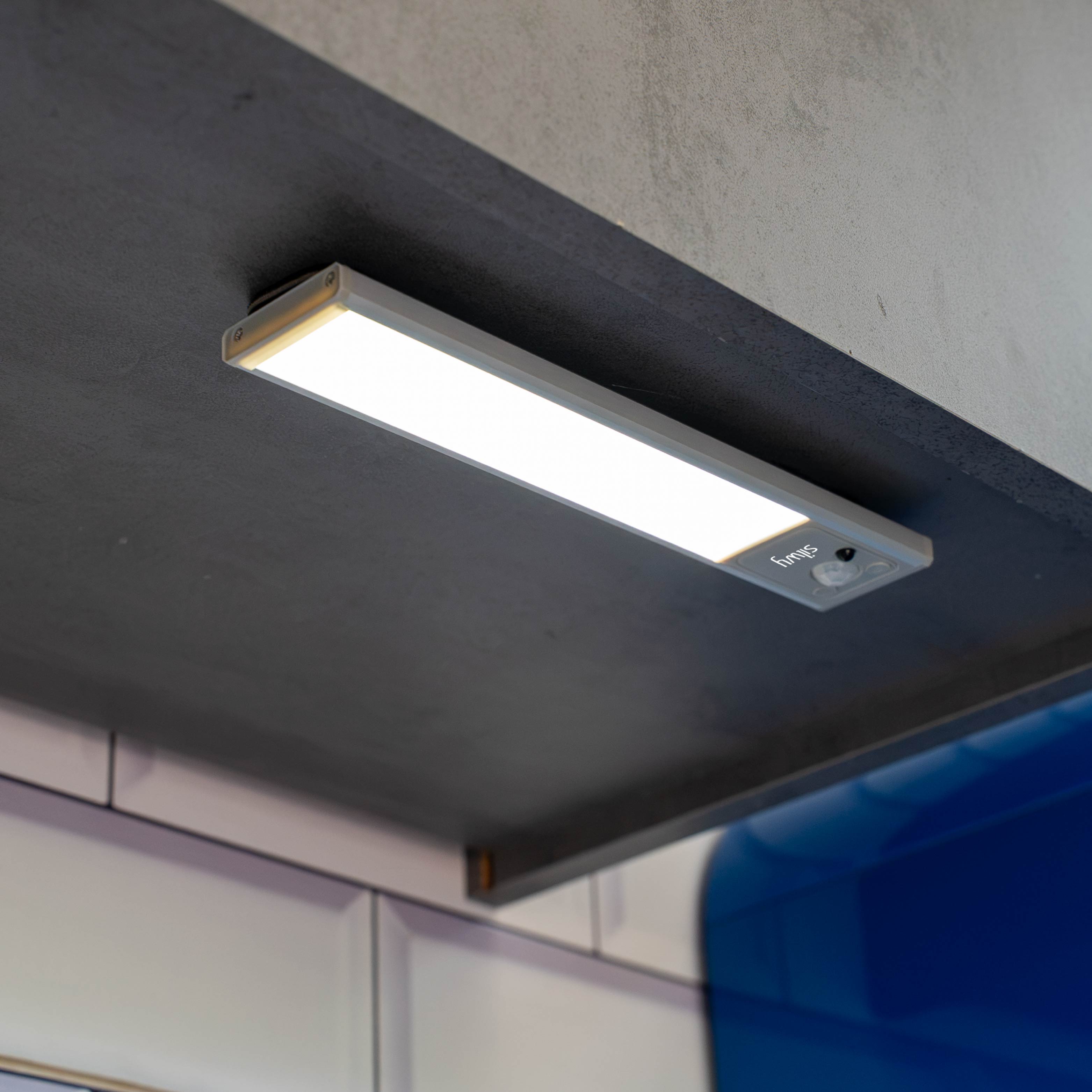 Magnet Under-Cabinet Light DIY including Pads