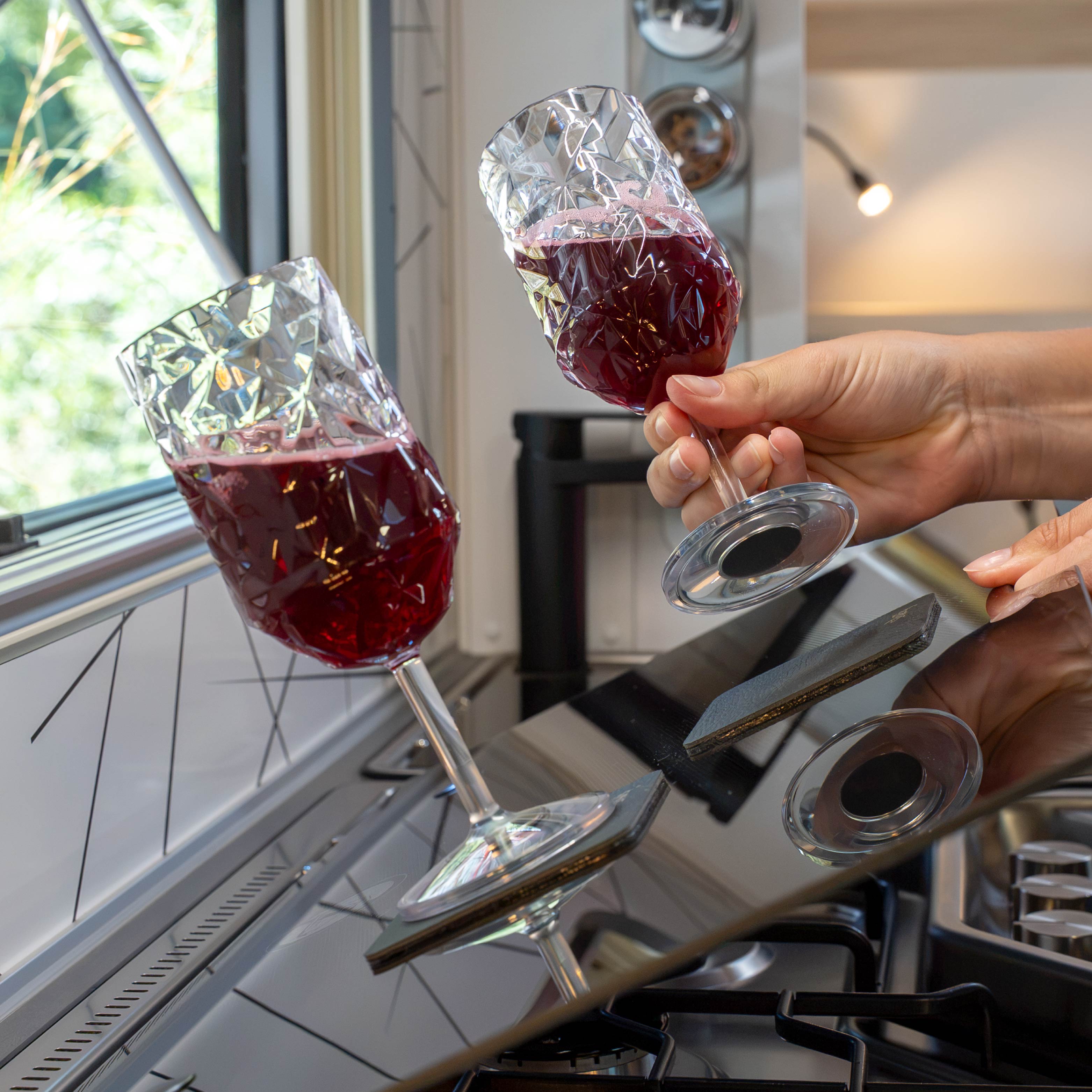 Magnet-Kunststoffgläser WEIN CLEAR PRISMA